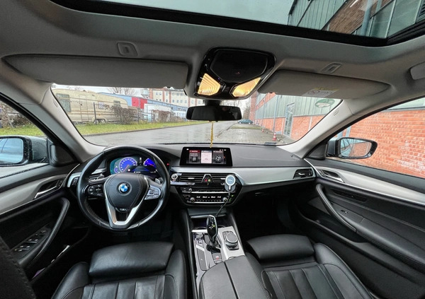 BMW Seria 5 cena 134900 przebieg: 149900, rok produkcji 2019 z Wrocław małe 79